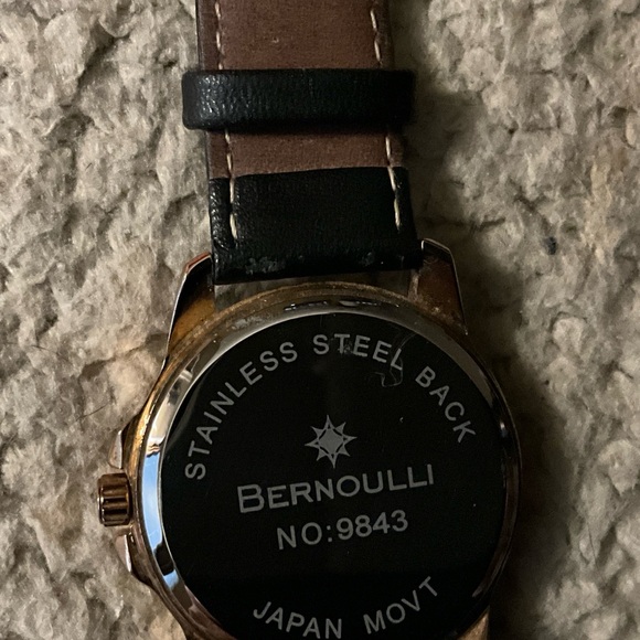 Bernoulli - Picture 3 of 4